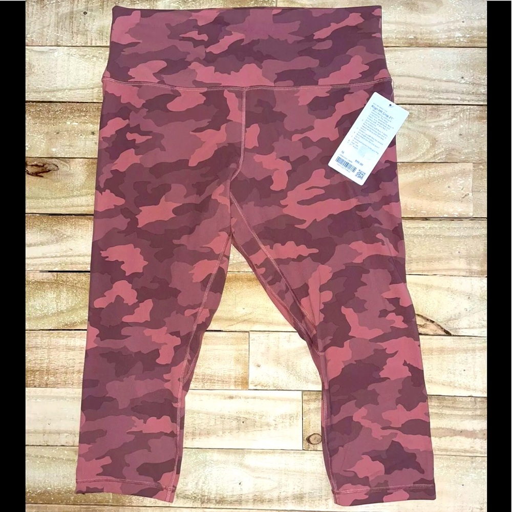*NWT* Lululemon Align HR Crop Leggings 21" - Size 16